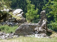 Ερειπωμένο σπίτι στο Ασπρόρεμα