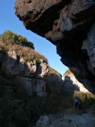 Στο εντυπωσιακό μονοπάτι Συρράκο - Καλαρρύτες