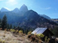 Η μαγευτική θέα από την καλύβα στο Σάδι Μύγας