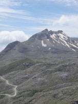 Η θέα από την κορυφη βλέποντας τη Σκλάβα 2088μ