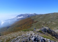 Ανεβαίνοντας στη Μικρή Τζένα και πίσω μας το Βίσογκραντ